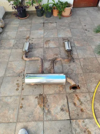 Escape artesanal Don silencioso Toyota Celica 2005