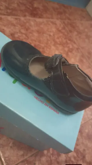 Sandalias, zapatos, deportivas Niña