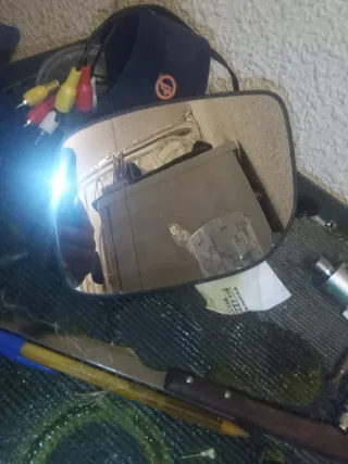 Cristal espejo derecho Avensis 2007