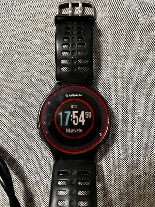 Reloj Garmin Forerunner + Cargador