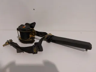 Cinturón Trasero Izquierdo Nissan Terrano 3p