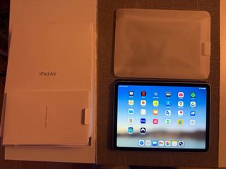 iPad Air 11” M1 5G 256g+ Teclado y Trackpad Apple