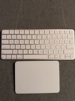 iPad Air 11” M1 5G 256g+ Teclado y Trackpad Apple