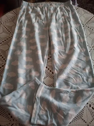 Pijama Mujer T XL. Nuevo