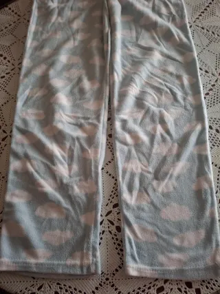 Pijama Mujer T XL. Nuevo