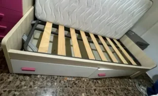 Cama infantil con 2 cajones