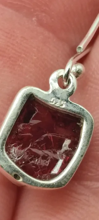 Pendientes de Plata y Granates Naturales.