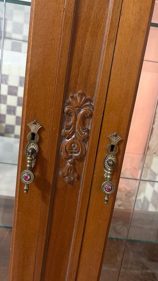 Vitrina vintage de madera y cristal