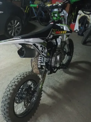 Moto de cross MTR