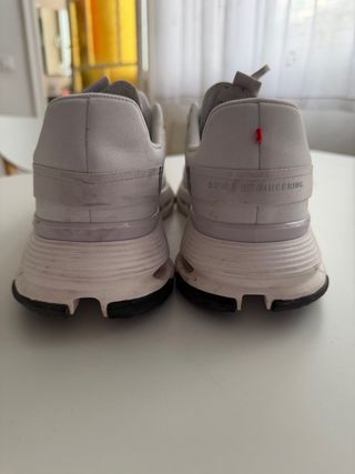 Zapatillas On Cloudnova Form 2 TT Hombre Blancas