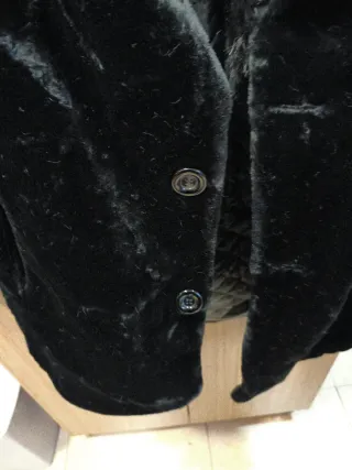 Abrigo de lujo con cuello de pelo