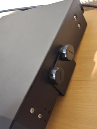 Emisora Galaxy Jupiter Negra y Dorada