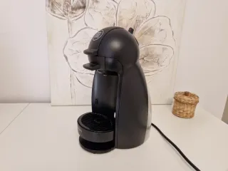 Cafetera Dolce Gusto Negra