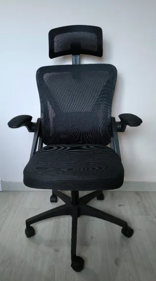 Silla ergonómica AUTHMIC negra