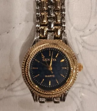 Reloj Geneva Mujer Azul y Dorado Nuevo