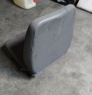 Asientos Delanteros Nissan Trade 1986