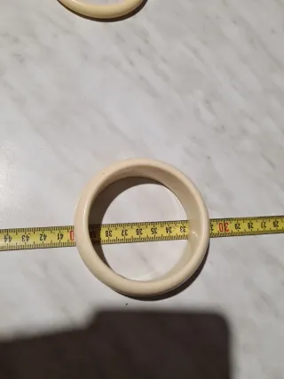 Grosso bracciale beige/bianco