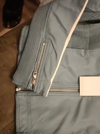 Chaqueta motera chica azul y blanco