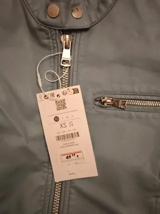 Chaqueta motera chica azul y blanco