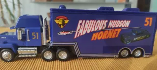 HUDSON HORNET + CAMIÓN MACK