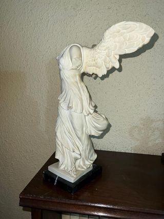 Victoria de Samotracia G. Ruggieri