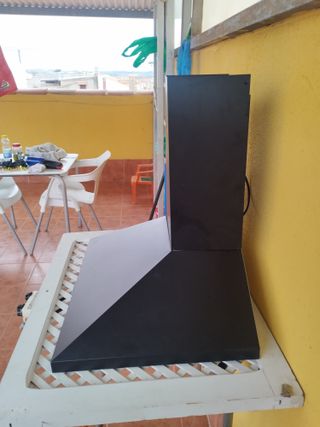 Campana extractora decorativa negra