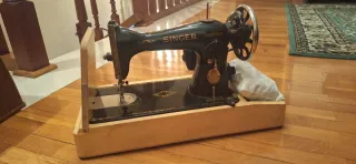 Máquina de coser Singer antigua portátil