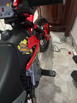 Moto Eléctrica Infantil Roja, Linares Jaén