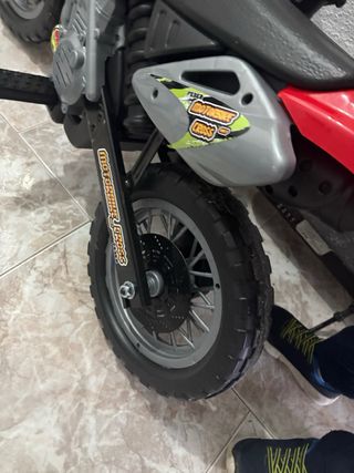 Moto Eléctrica Infantil Roja, Linares Jaén