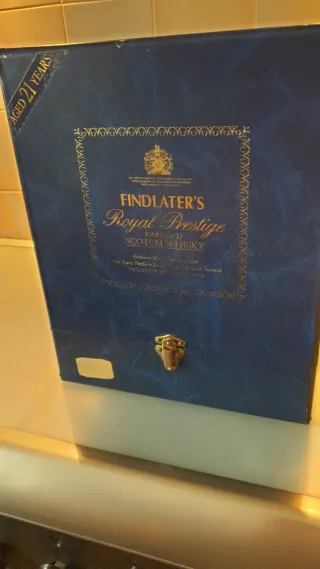 Caixa vintage Findlater's Royal Prestige