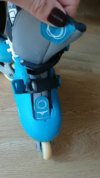 Patines en línea azules
