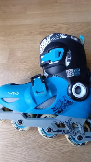 Patines en línea azules