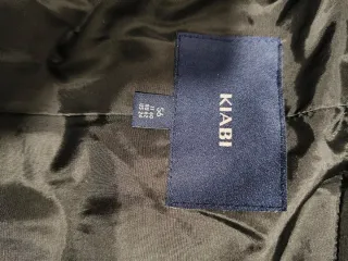 Abrigo negro mujer con capucha