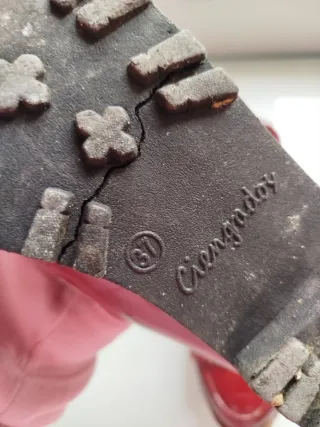 Mocasines charol burdeos mujer