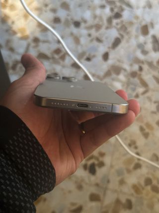 iPhone 15 Pro Max Gris