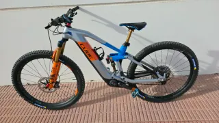 Cube stereo hybrid hpc action team carbono 2020