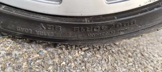 Llantas 18 Volkswagen Beetle con neumáticos.