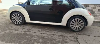 Llantas 18 Volkswagen Beetle con neumáticos.