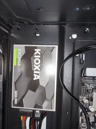 Pc gaming.Ryzen 5 5600X. NVIDIA GTX 1650.16 GB RAM