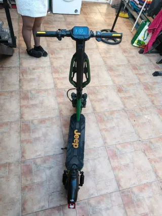 Patinete Jeep Negro con Verde