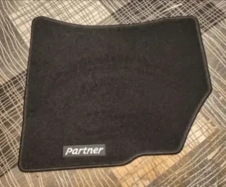 + Peugeot Partner II Tepee Alfombrillas a medida