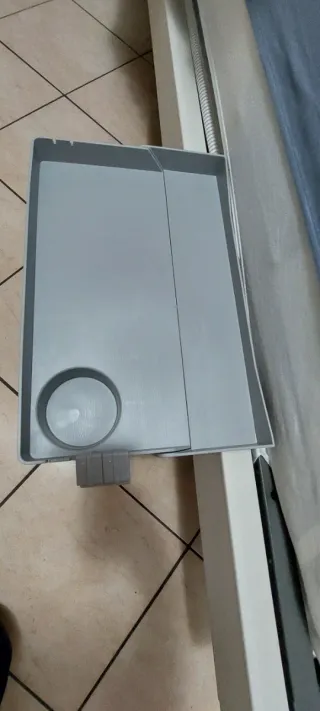 Supporto letto/scrivania con porta bicchiere