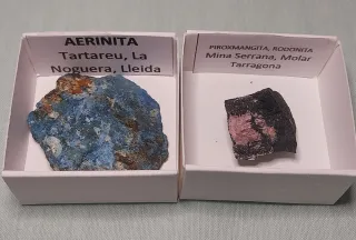 Lote de 12 minerales en cajas de 4 x 4