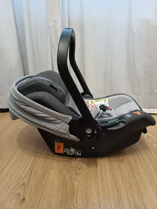 Kit seggiolino auto per bambini Jané Koos e base Isofix Jané