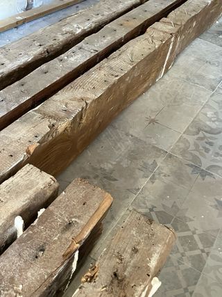 Vigas de madera rústicas