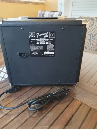 Amplificador Guitarra Fender Frontman 15G