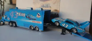STRIP WEATHERS 43 + MACK DINOCO HAULER