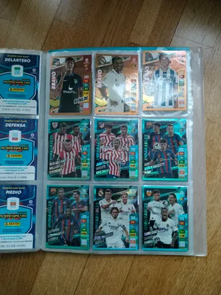 Álbum cromos ADRENALYN LaLiga 2022-23