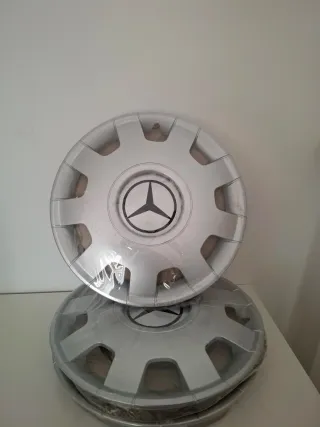Tapacubos Mercedes Sprinter (4 unidades)