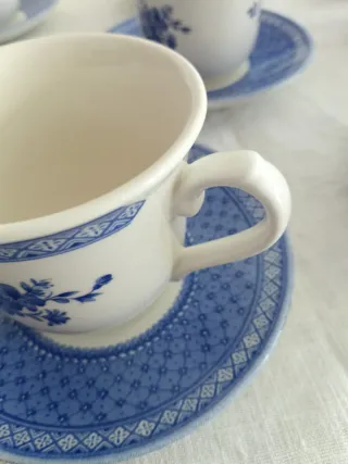 Set di 8 tazze e piatti Churchill Blu